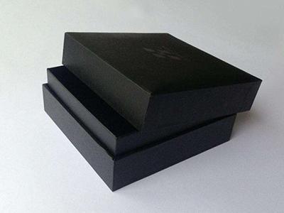 Машина для изготовления твердых коробок S600 